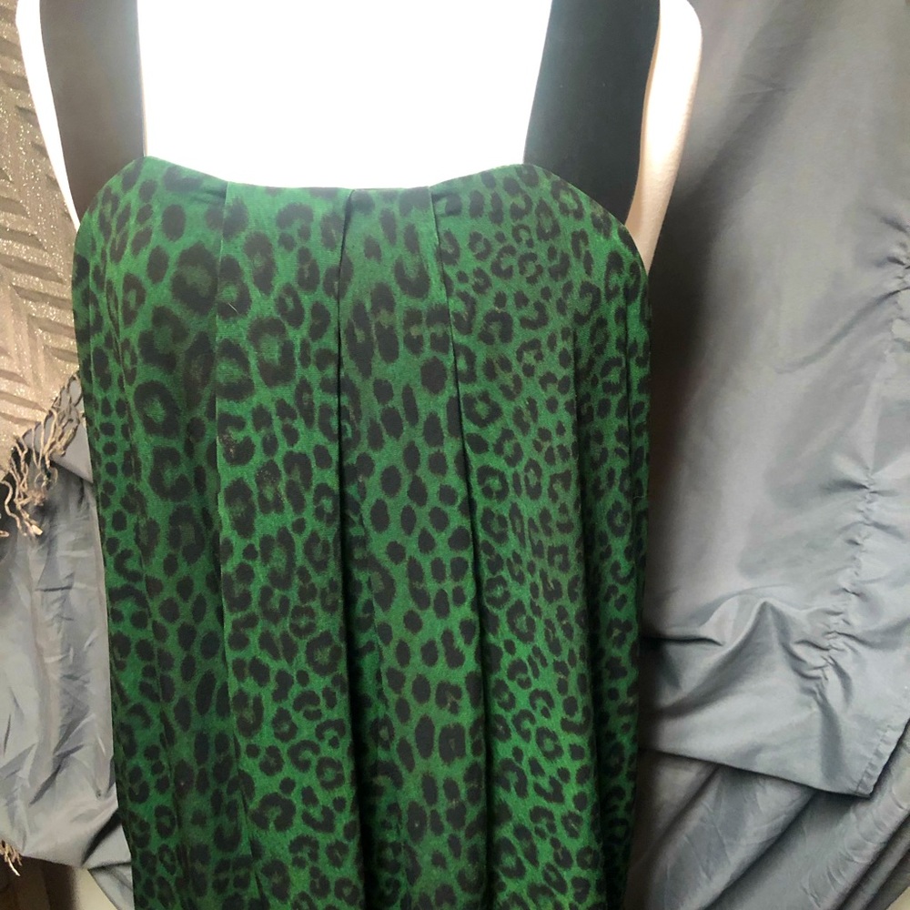 Tank top.
